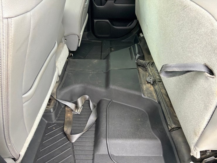 2019-chevrolet-silverado-1500-image-69
