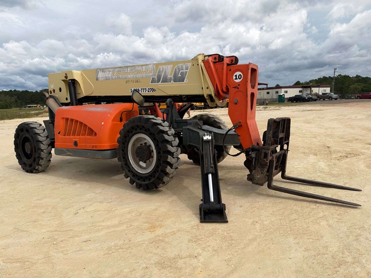 2009-jlg-g10-55a-image-5