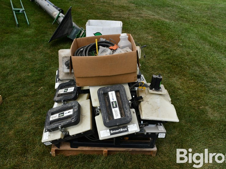 pallet-of-smart-boxes-image-2