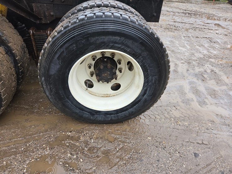 1994-mack-rd688s-image-48