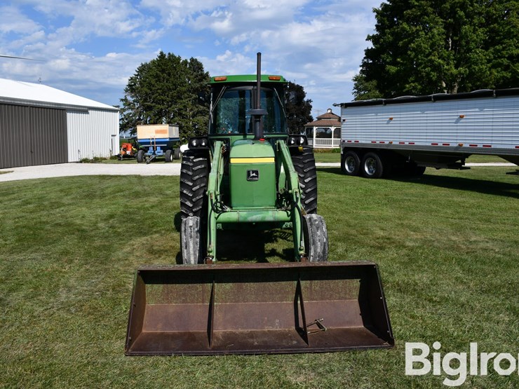 1977-john-deere-4230-image-2