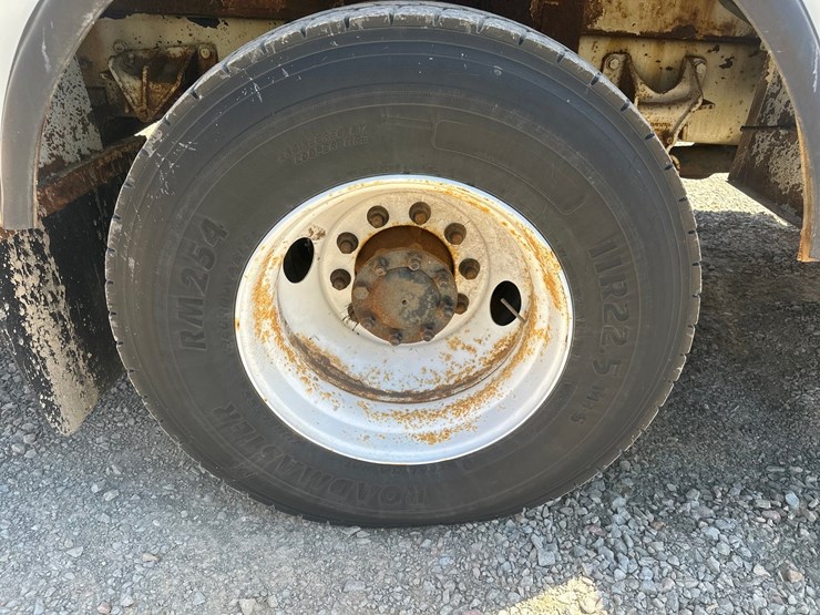 2009-international-durastar-4300-image-73