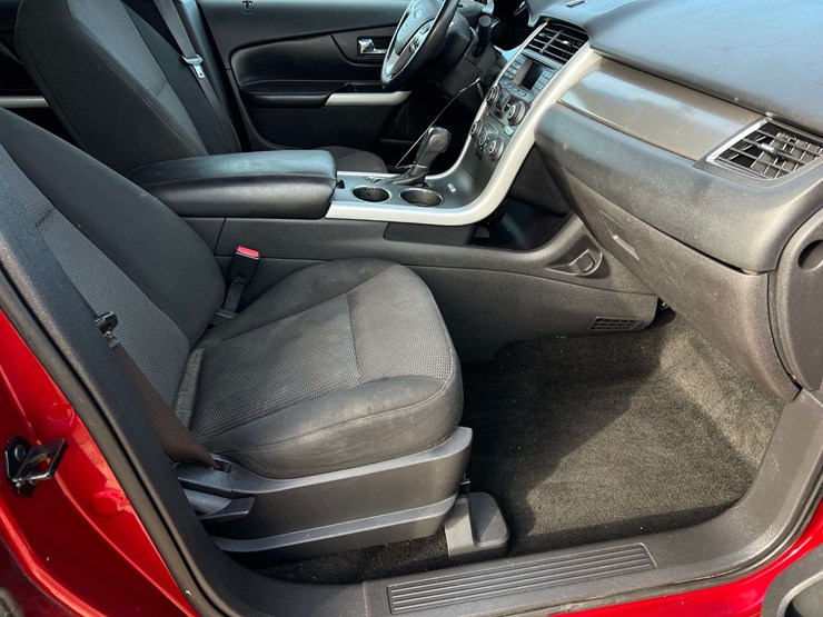 ford-edge-sel-image-29