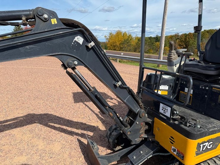deere-17g-image-28