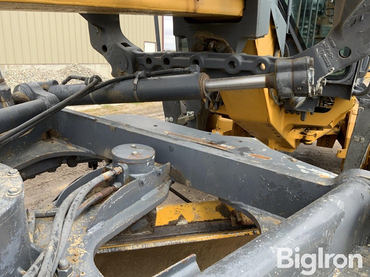 2007-deere-672d-image-20