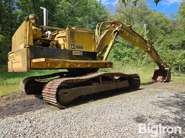 caterpillar-225-image-5