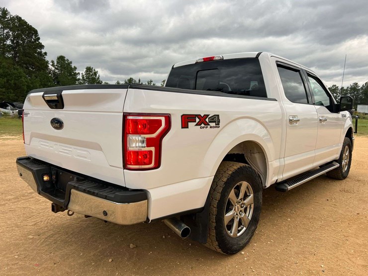 ford-f150-xlt-image-3