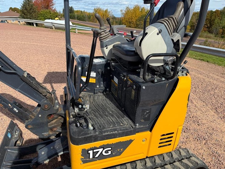 deere-17g-image-34