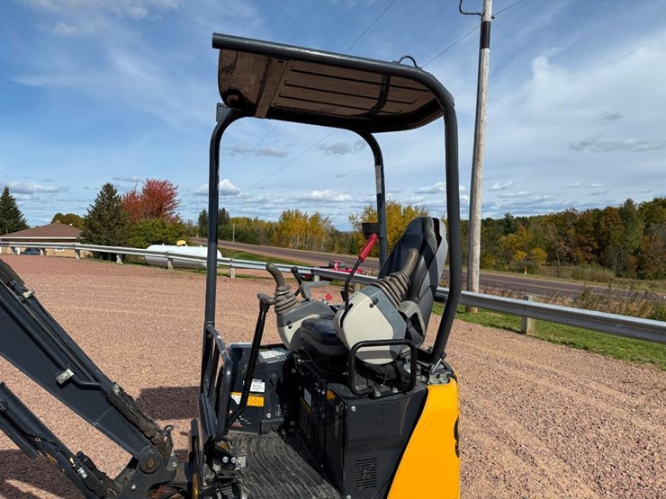 deere-17g-image-9