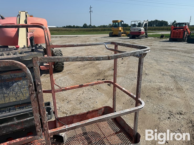 2002-jlg-400s-image-14