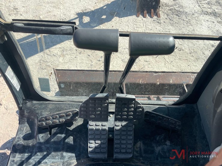 john-deere-75-image-25