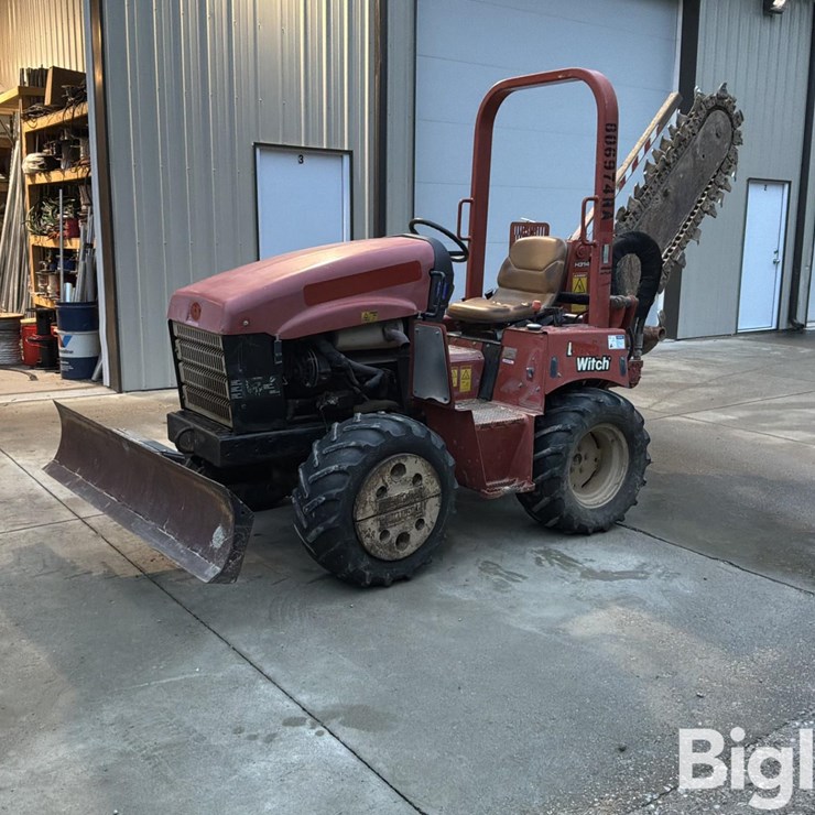 2010 DITCH WITCH RT45