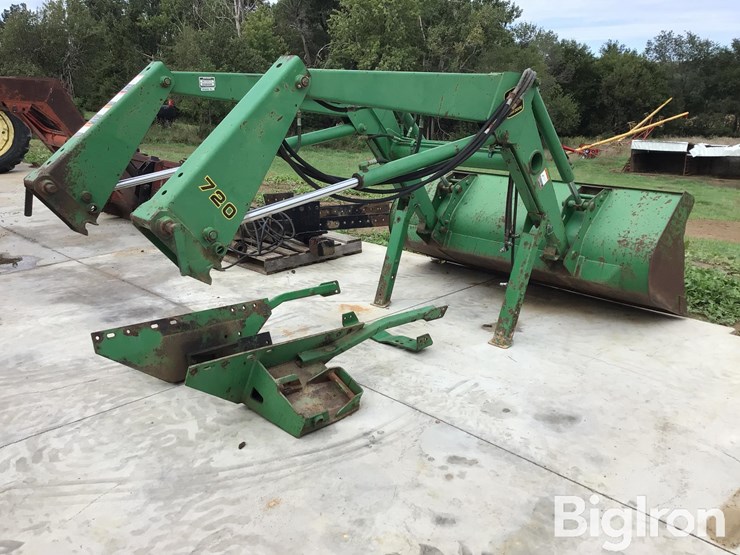 john-deere-720-image-5