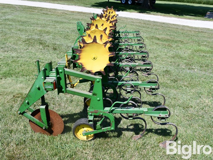 john-deere-er825-8r30-cultivator-image-12