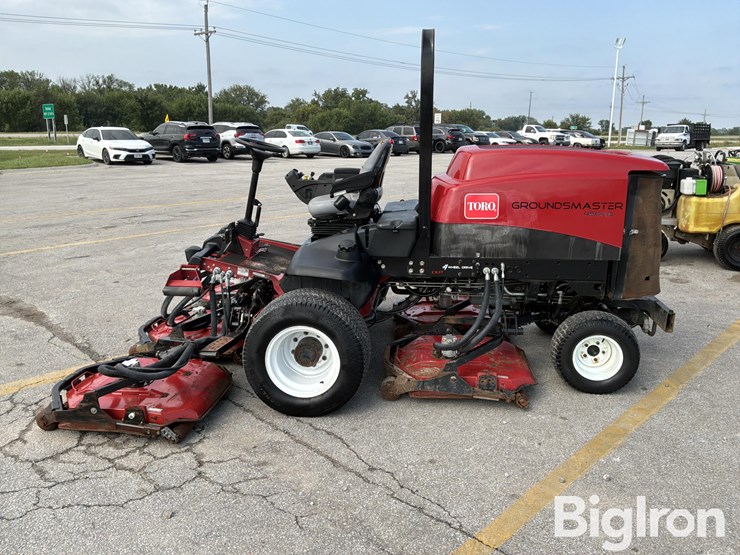 massey-ferguson-730-image-8