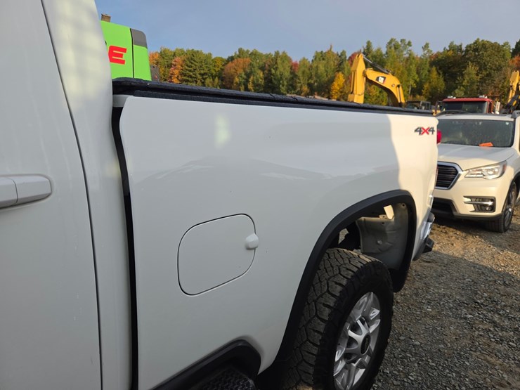 2022-chevrolet-2500-image-20