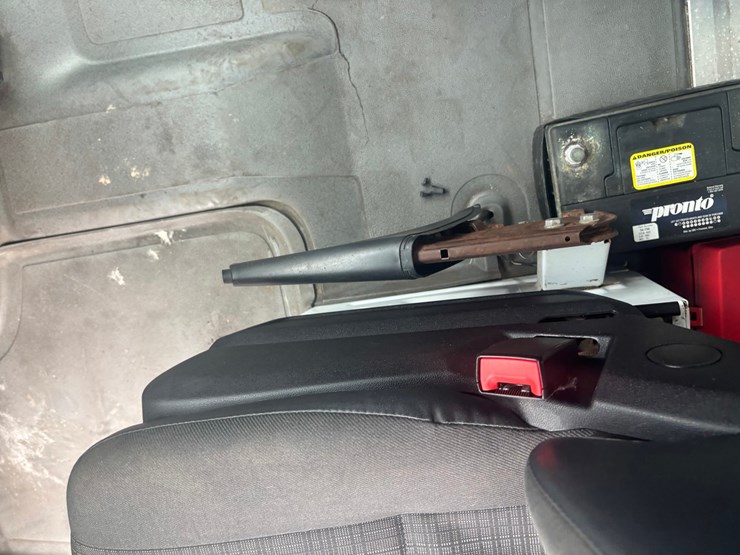 #2333-•-2014-mercedes-sprinter-van-image-64