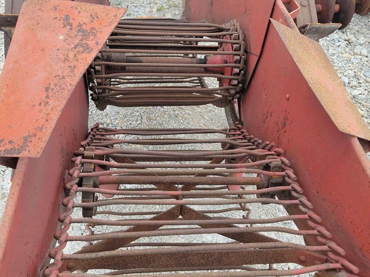 horse-drawn-potato-digger-image-3