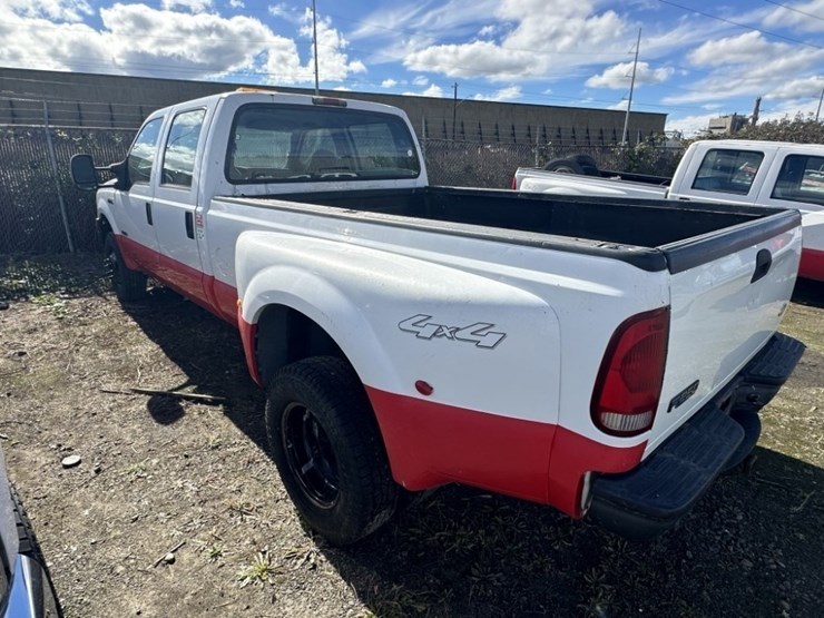 2005-ford-f350-xl-image-3