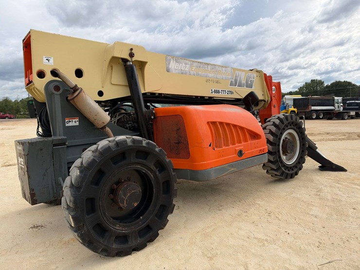2009-jlg-g10-55a-image-4
