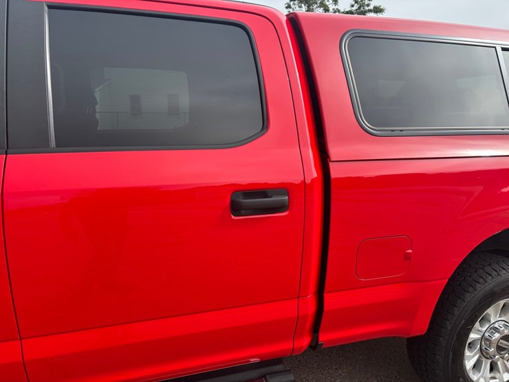 2022-ford-f250-image-10