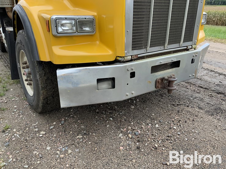 1999-kenworth-t800-image-11