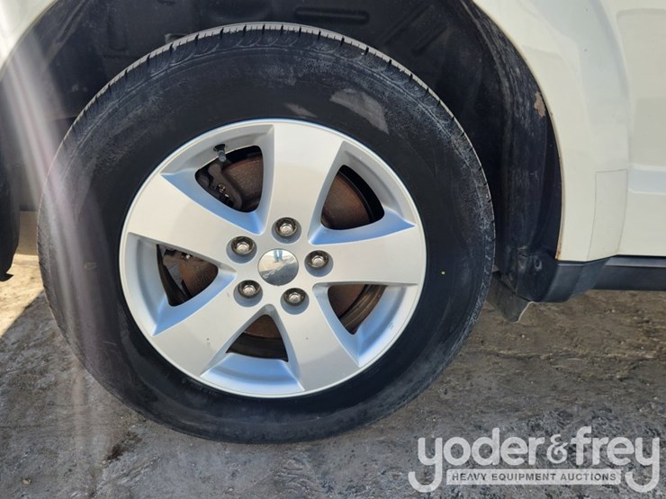 2012-dodge-journey-image-4