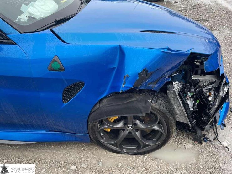 non-operable-2018-alfa-r-giulia-quadrifogli-image-9
