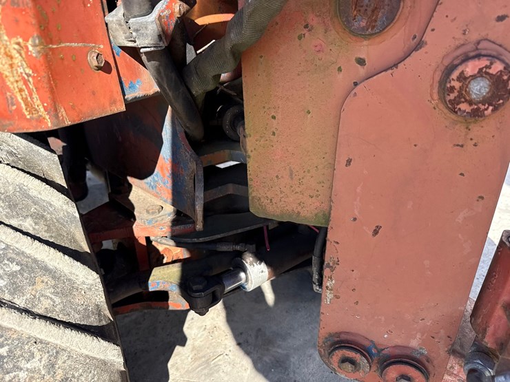 ditch-witch-350sx-image-35