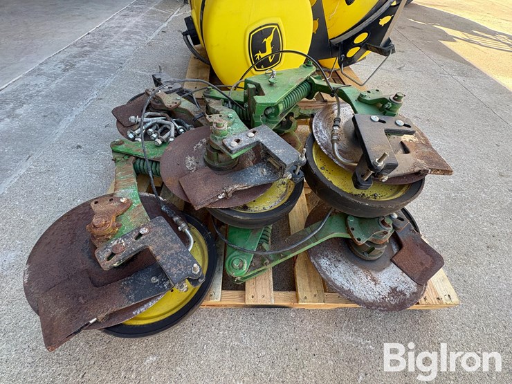 john-deere-7000-image-15