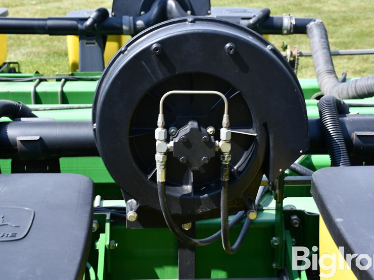 2000-john-deere-1770-image-20