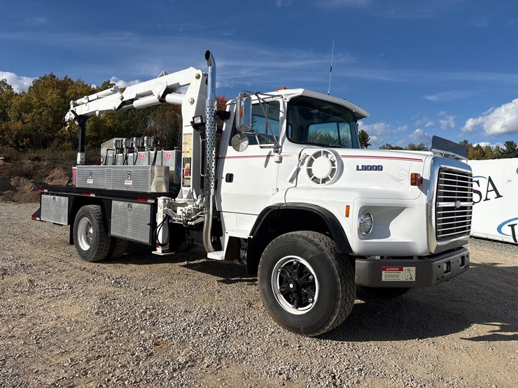 1991-ford-l9000-image-7