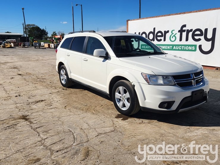 2012-dodge-journey-image-2