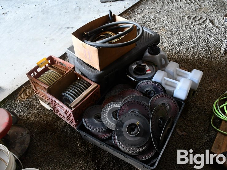 pallet-of-farm-support-image-7