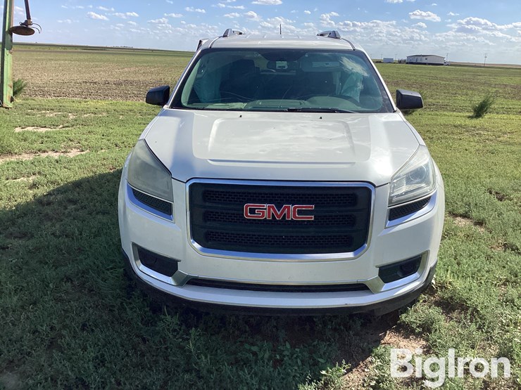 2013-gmc-acadia-image-2