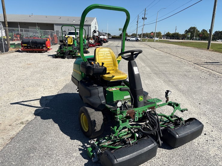 2021-john-deere-2400-image-7