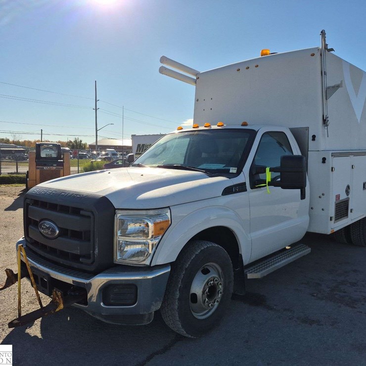 2013 FORD F350