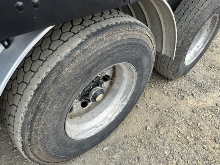2012-vactor-2100-image-12