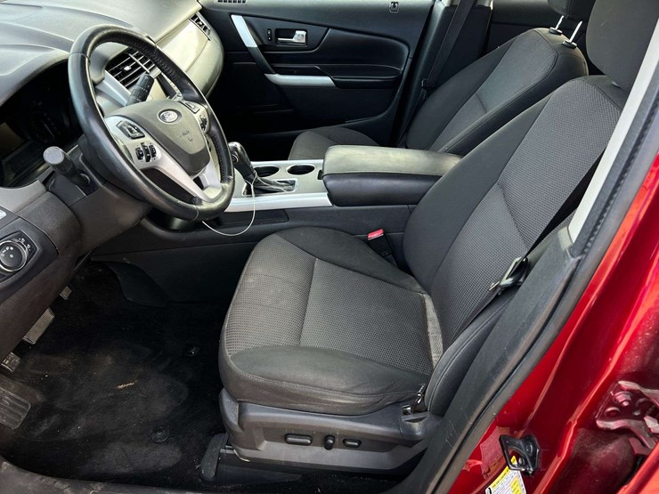 ford-edge-sel-image-19