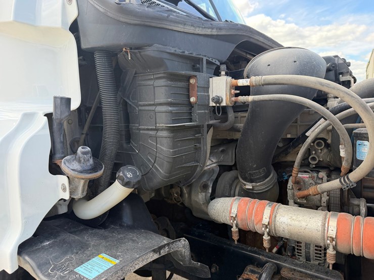 #1608-•-2019-freightliner-cascadia-single-axle-day-cab-image-50