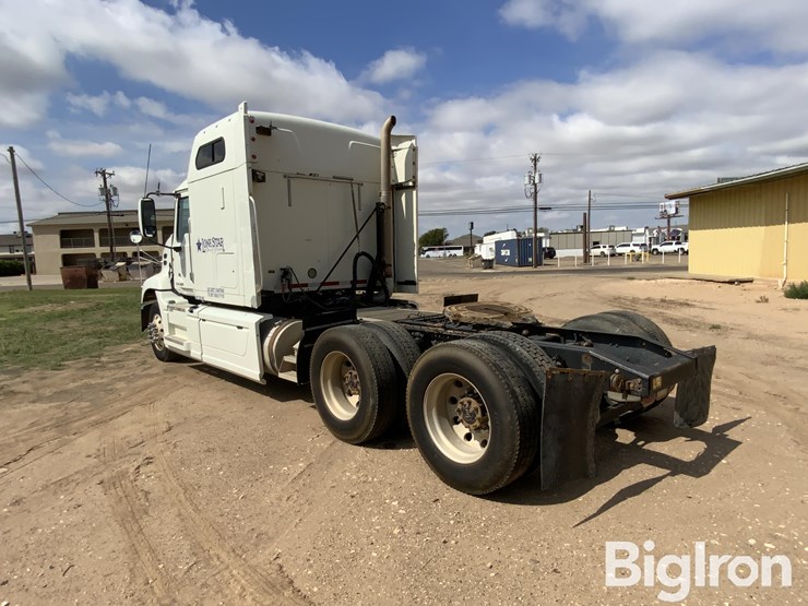 2014-mack-pinnacle-cxu613-image-7