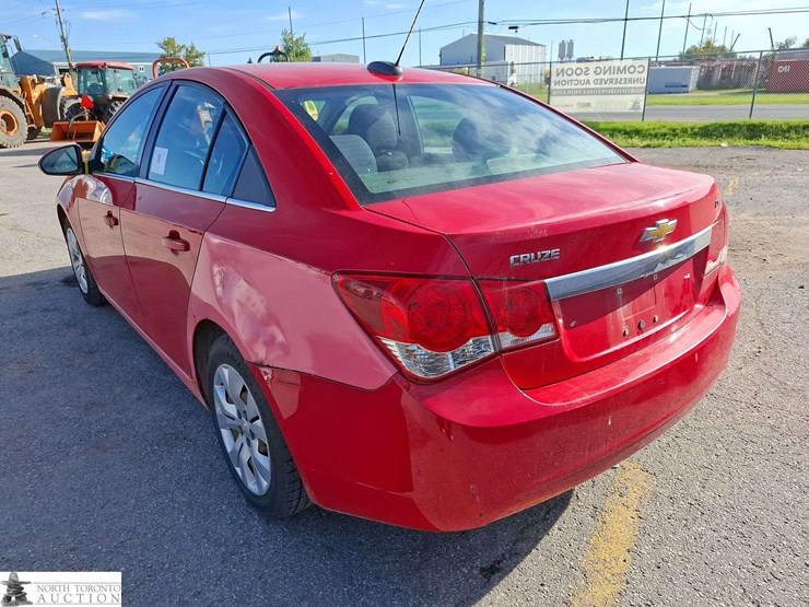 2016-chevrolet-cruze-limited-lt-image-7