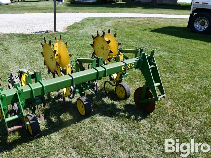 john-deere-er825-8r30-cultivator-image-11