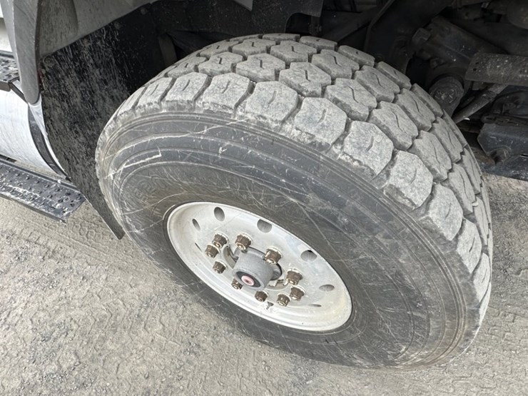 2012-vactor-2100-image-17
