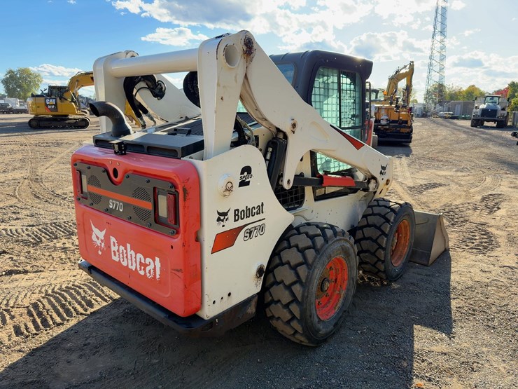 2017-bobcat-s770-image-5