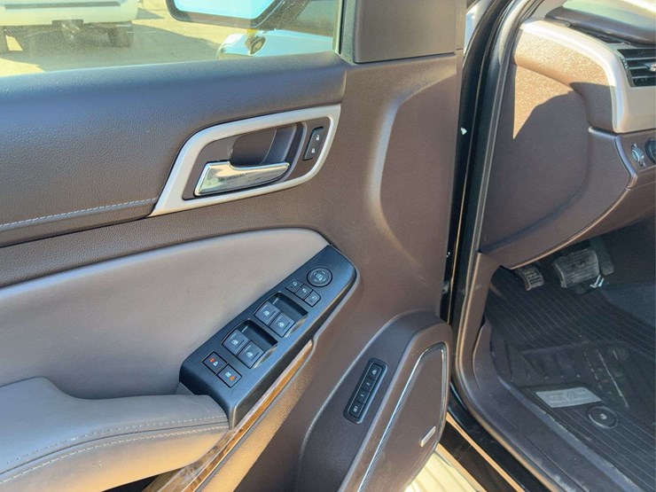 2015-gmc-yukon-denali-image-24