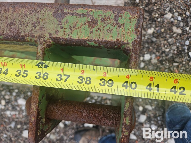 john-deere-158-image-11