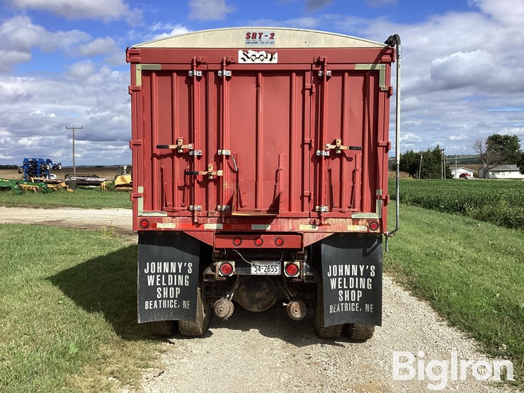1989-freightliner-fld120-image-6