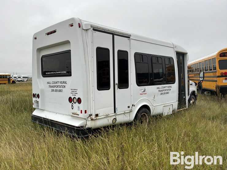 2014-ford-e450-image-4
