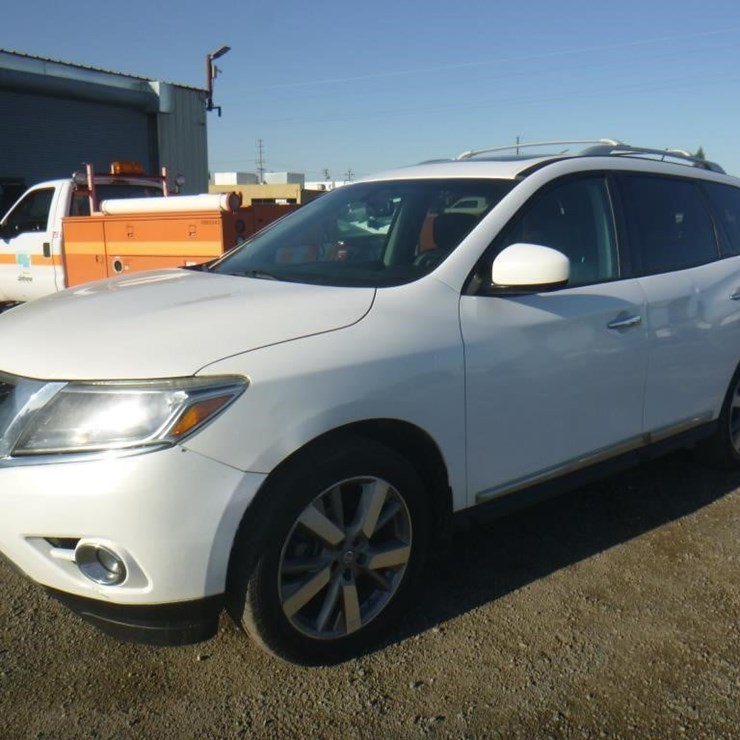 2013 NISSAN PATHFINDER